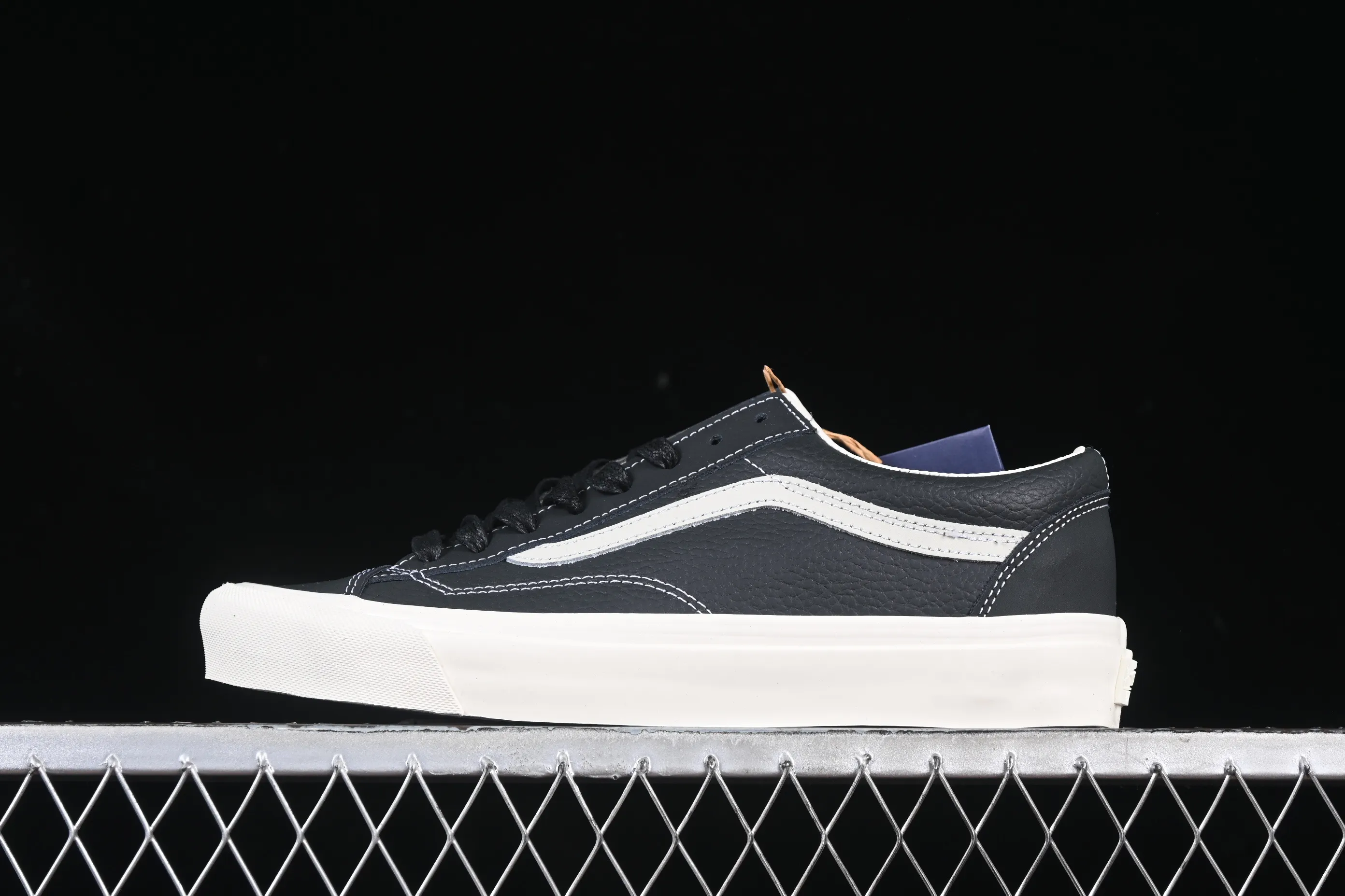 All categories Vans Vans series Vans Low Vans low top Vans Premium Old Skool 36 Vans official high-end full leather retro sneakers VN000D57BLK